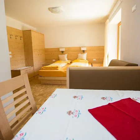 Genziana Apartament La Villa (Trentino Alto Adige)